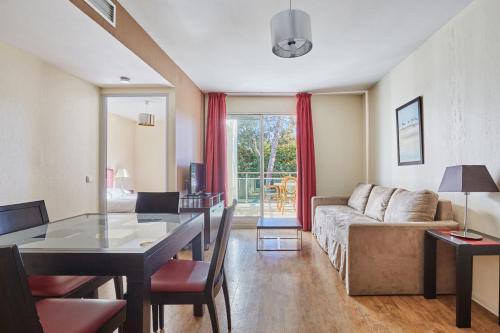 Appart'hotel Odalys Olympe in 昂蒂布