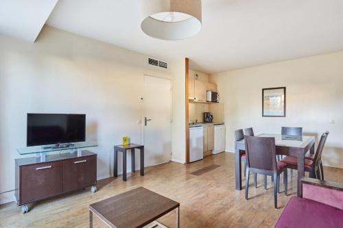 Odalys City Antibes Olympe - image 19