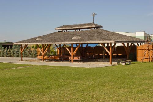 Markiz Łopuszno (Markiz Lopuszno) in Łopuszno