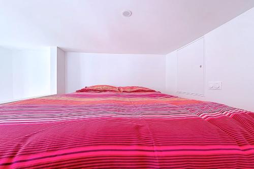 Cosy studio near Grands Boulevards - image 8