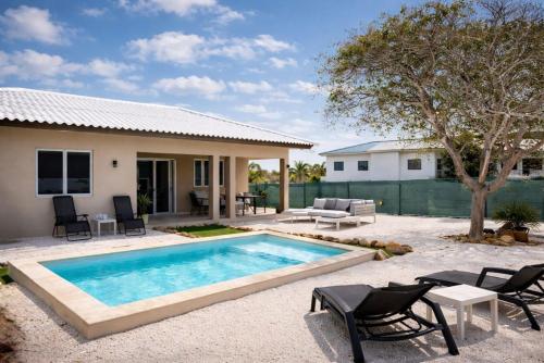Villa Harmonia, private pool, 15 minutes from the beach in เตราโกรา