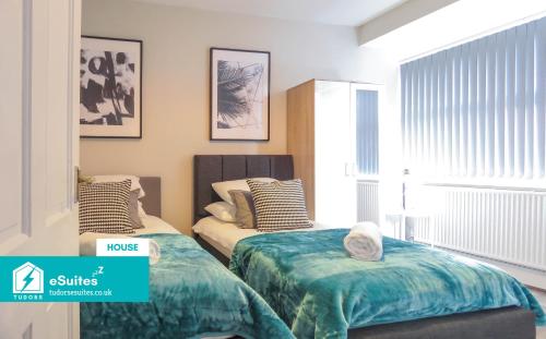 Tudors eSuites 5 Bedroom House #101R – khách sạn tại Vùng ngoại ô King's Heath