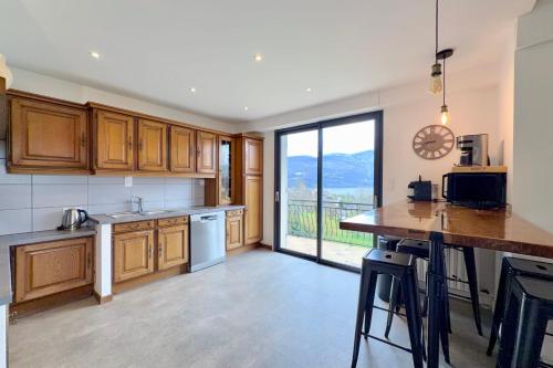 Beautiful villa on the slopes of Lake Aiguebelette! in Saint-Alban-de-Montbel