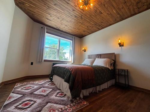 Twin Cities Hotel in Turner Valley (AB)
