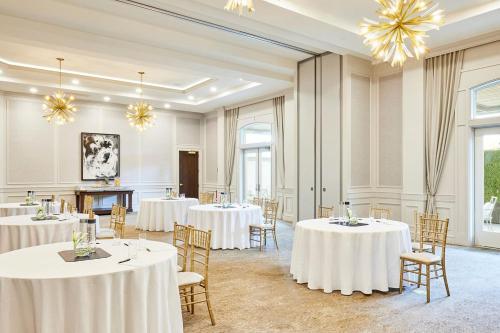 Chateau Grande Hotel in 東布倫斯威克 (NJ)