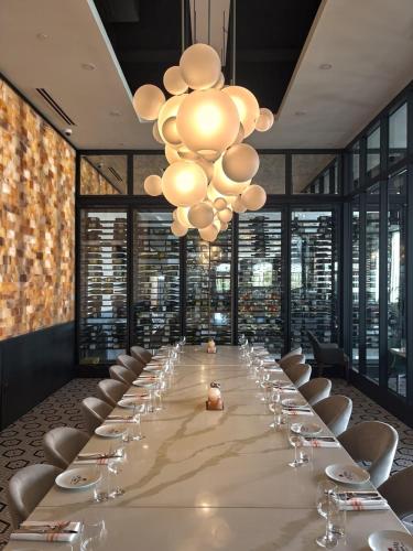 Chateau Grande Hotel in 東布倫斯威克 (NJ)