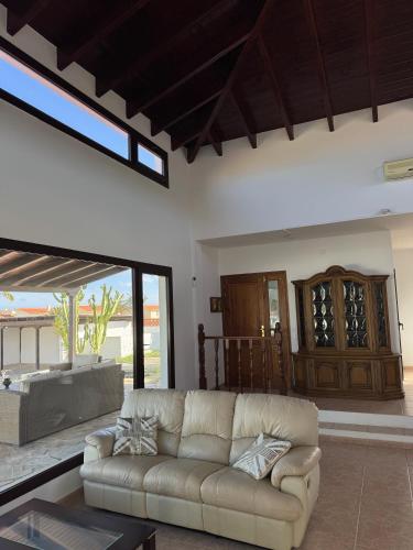 Villa Solerolo - Stunning Villa in Parque Holandés (Villa Solerolo - Stunning Villa in Parque Holandes) in Parque Holandes