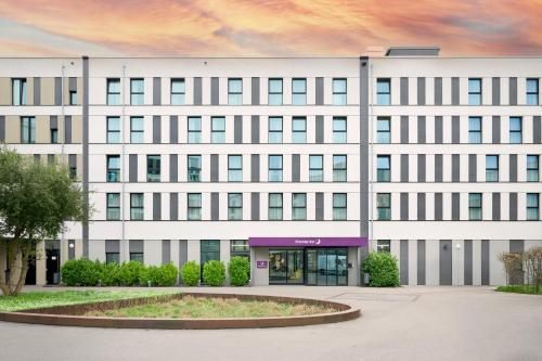 Super 8 Freiburg - image 18