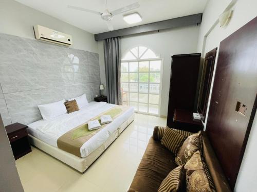 Coral Bay 1 Bedroom apartment in الفجيرة