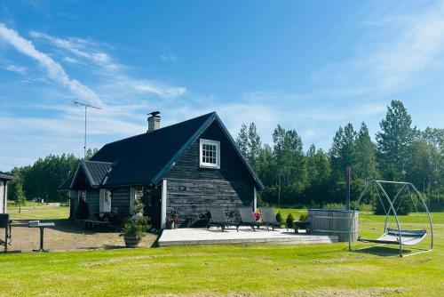 Villa Nõva külalistemaja saunaga (Villa Nova kulalistemaja saunaga) in Nova Vald