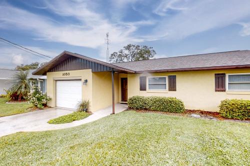 Dog-friendly canal-front home near Lake Jackson with water views, grill, firepit