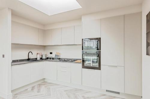 Sussex house, East grinstead 2 bed flat in 東格林斯蒂德