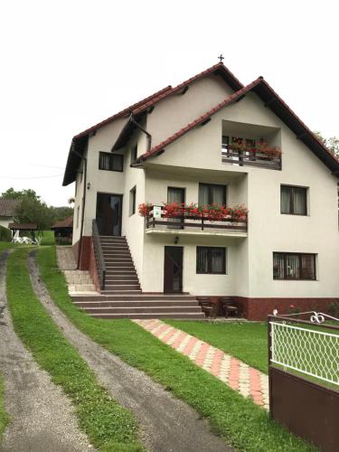 Pensiunea DORINA – khách sạn tại Bran