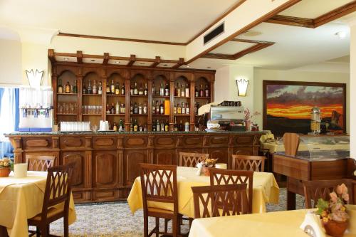Hotel Mega Mare - image 2