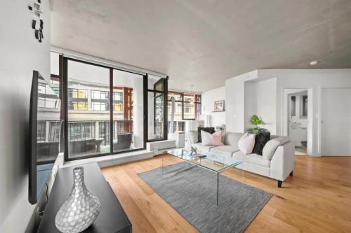 Modern Condo in downtown two bedroom parking lot in Vancouver, Canada