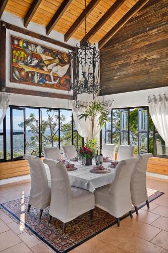 Villa ines-4X4only-Jarabacoa-View-Jacuzzi-5BR in Jarabacoa