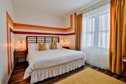 Urban Collective Boutique Hotel - image 13