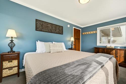 Aqua Aire Inn & Suites - image 2