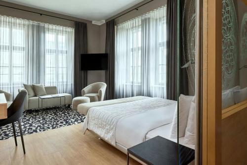 1 queen bed
