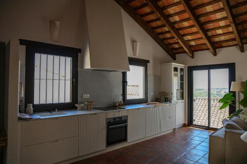 Beautiful villa with private pool and mountain views in Jimena De La Frontera