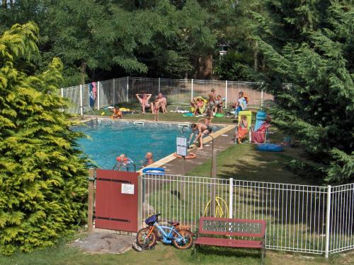 Úszómedence, Domaine du Bourg Gites in Gannay Sur Loire