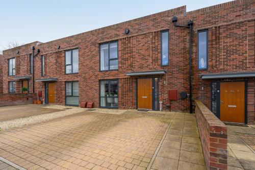 3 bedroom house in Bricket wood, St Albans gîte à louer Bricketwood Station