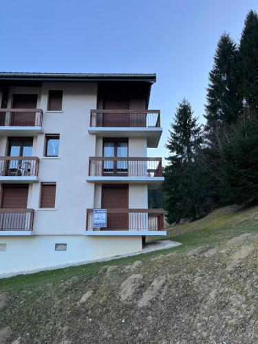 EcrAin Montagnard in Lelex
