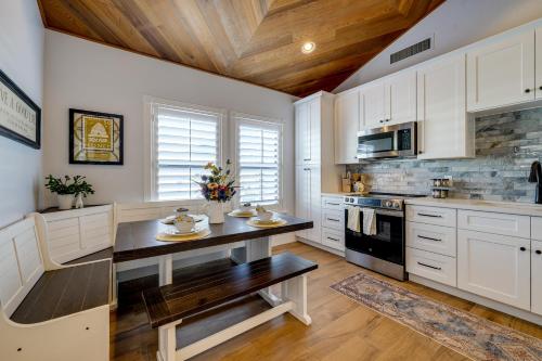 Private Pool & Hot Tub! Relaxing Mesa Apartment in Salt River Reservation