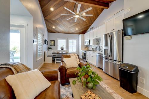 Private Pool & Hot Tub! Relaxing Mesa Apartment in Salt River Reservation