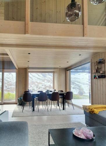 . Cozy Family Cabin In Uniquely Situated Hiking Area