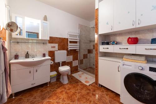 Bathroom, Apartments with parking space Grizane, Crikvenica - 25413 in Grizane