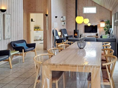 Comoditats, 10 person holiday home in Storvorde-By Traum in Egense