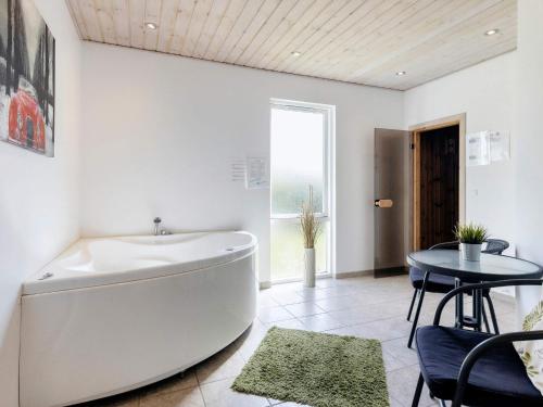 Balneari, 10 person holiday home in Storvorde-By Traum in Egense