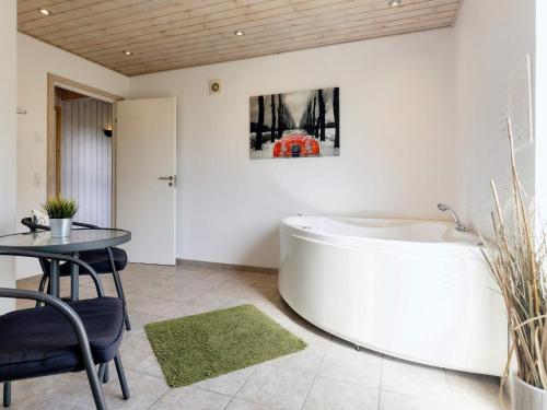 Balneari, 10 person holiday home in Storvorde-By Traum in Egense