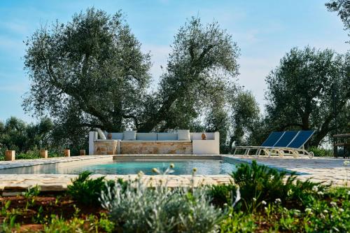 18Th Century Saracen Trullo In Valle D'itria