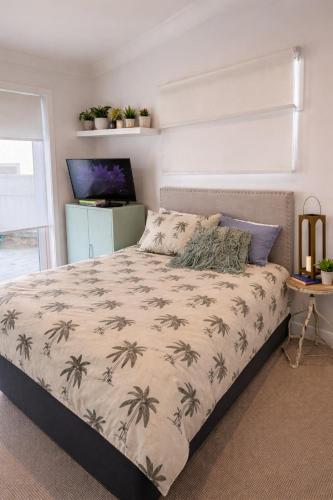 FB package included at OBE in Foxton Beach