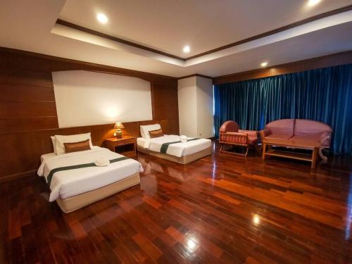 room detail thumbnail 0