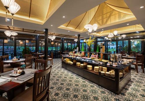 Sen Village Hoi An in Hoi An