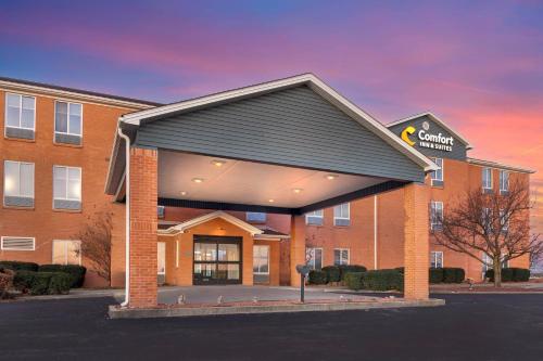 Springfield Inn - image 41