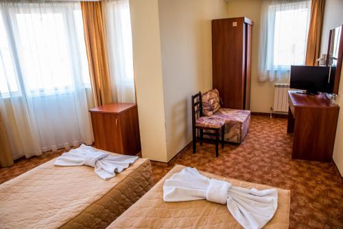 Bariakov Family Hotel - main image