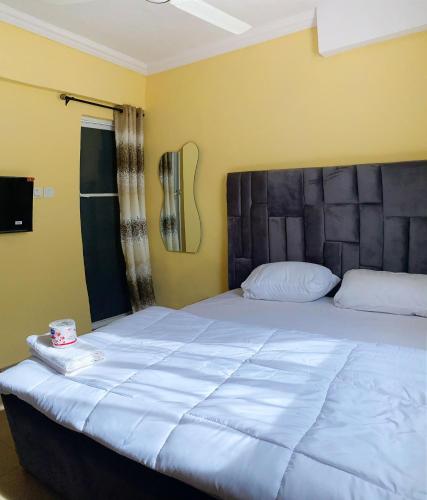 E&V APARTMENT Berger Express in Olowora