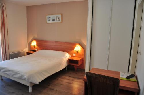 1 double bed