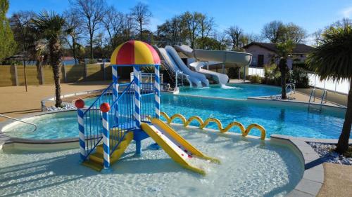 Domaine Les Abberts - Camping - Arès