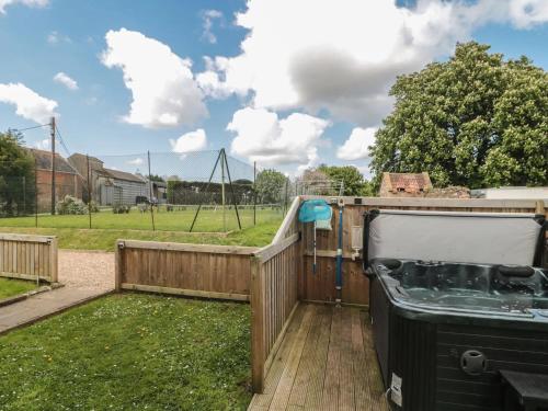 Exterior view of Countryside Annexe, with hottub, sleeps up to 4