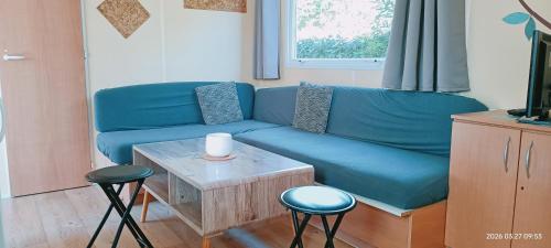 Koplietošanas atpūtas telpa ar TV, Mobil-home 4 personnes in Fontes (Languedoc-Roussillon)