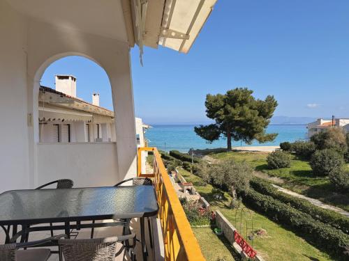 Hanioti Beach Front Apartments - Hanioti Beach
