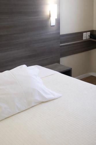 1 twin bed