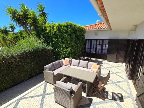 4 chambres, piscine Casa Oleias by SesimbraSunSea in โกโตเบีย