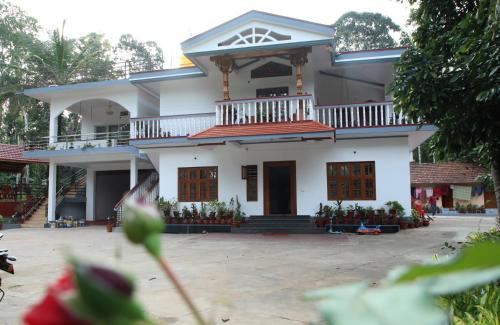 Kaveri Homestay