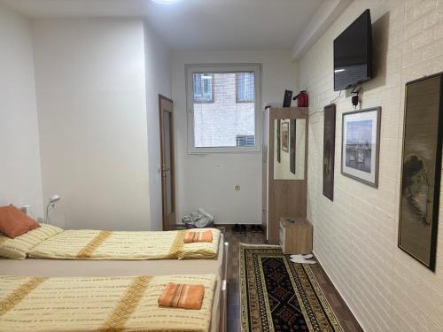 MBM Studio Apartments 1 - image 2
